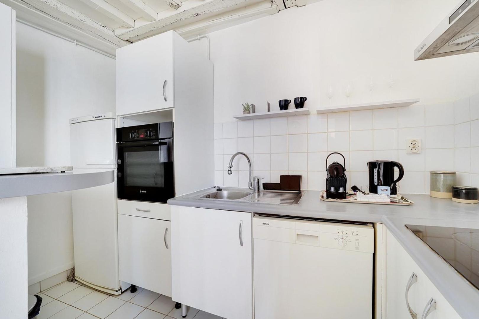 Guestready - Appartement Arty Cosy Et Tres Central Париж Экстерьер фото